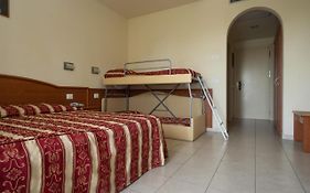 Roma 4*